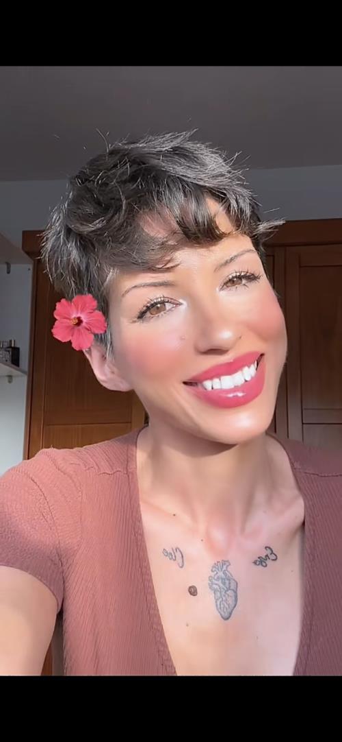 Vicenta Fern�ndez Yag�e (Naomyblack9)